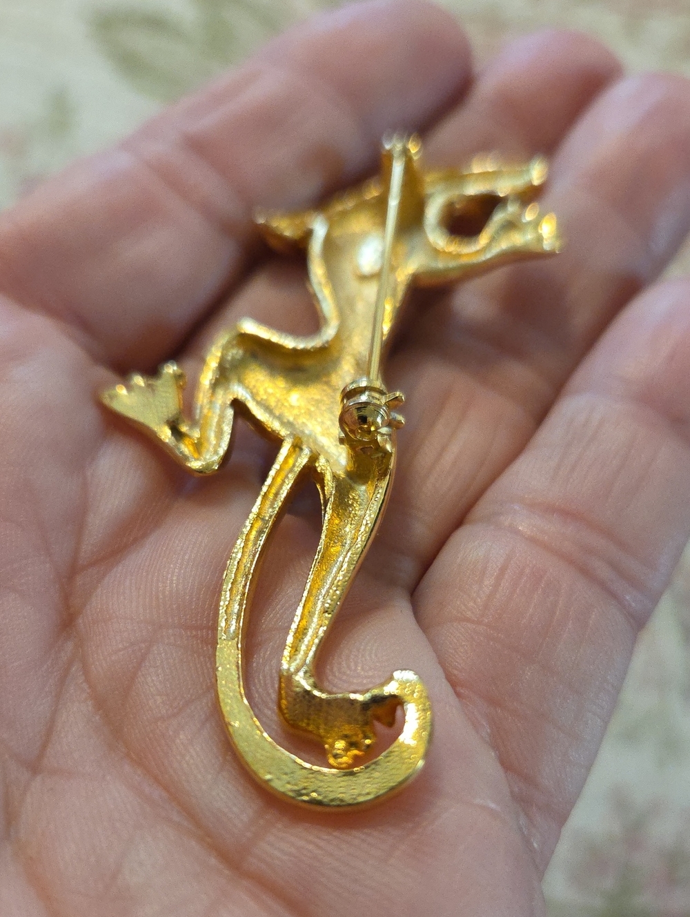 Giovanni Cougar Brooch - Picture 9 of 10